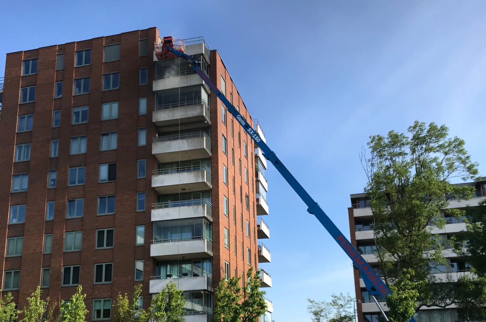 reinigen van flatgebouw